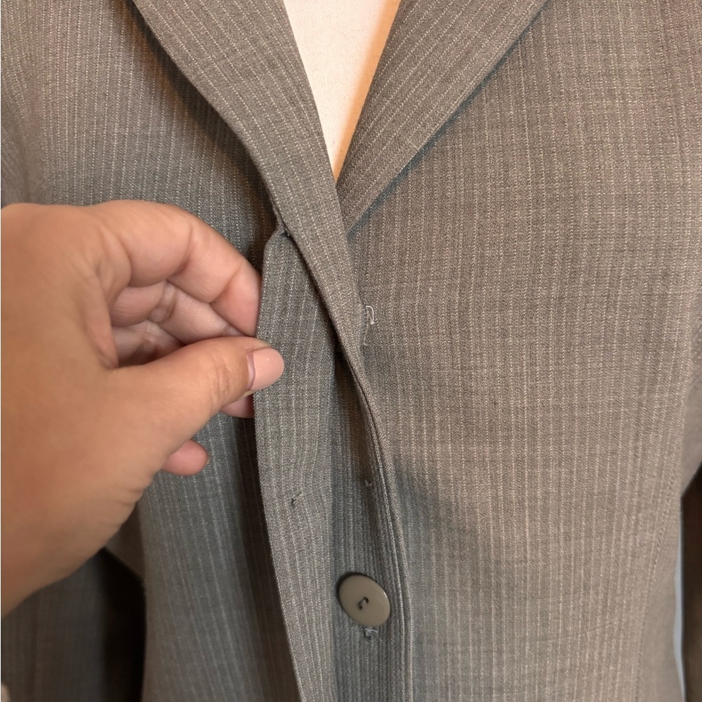 Classic Women's Gray Ross Mayer 100% Wool Blazer - Picture 8 of 10